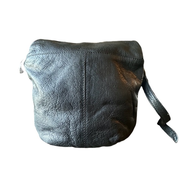 BLACK LEATHER - Picture 3 of 3